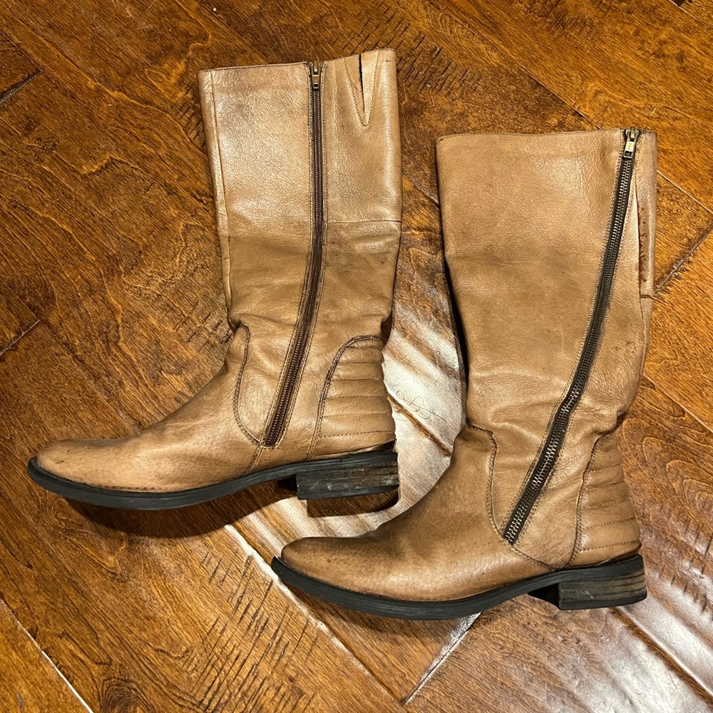 Riding boots